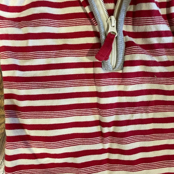 Bert’s Bees Baby hooded jammies ⭐️3 for $15⭐️4 for $16⭐️5 for $18 - Picture 2 of 2